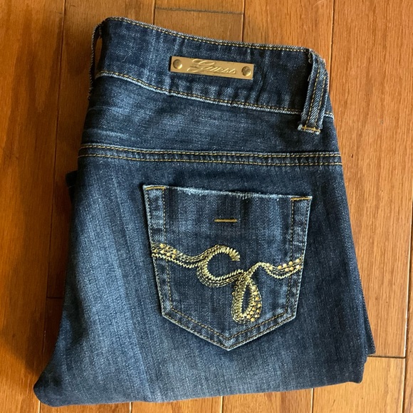 Guess Jeans Gorgeous Gold Threaded & Sequined Embroidered Zipper 🪰 Jeans! - Picture 8 of 10